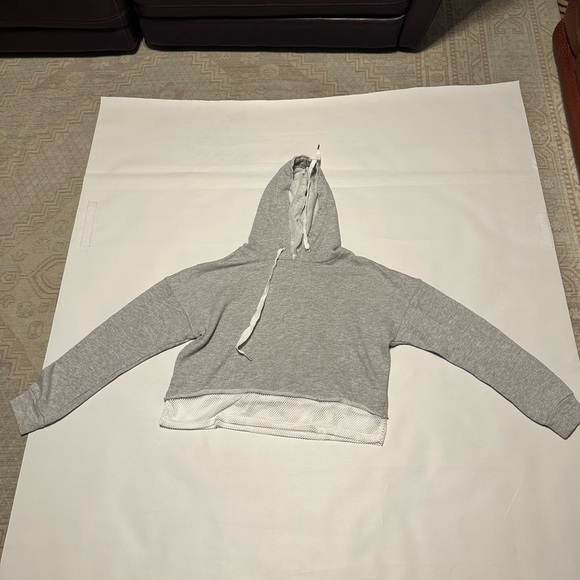 CLOTH. BY RD WOMENS CROPPED STYLE HOODIE SWEATER SIZE S/P/P GRAY COLOR - Picture 2 of 13